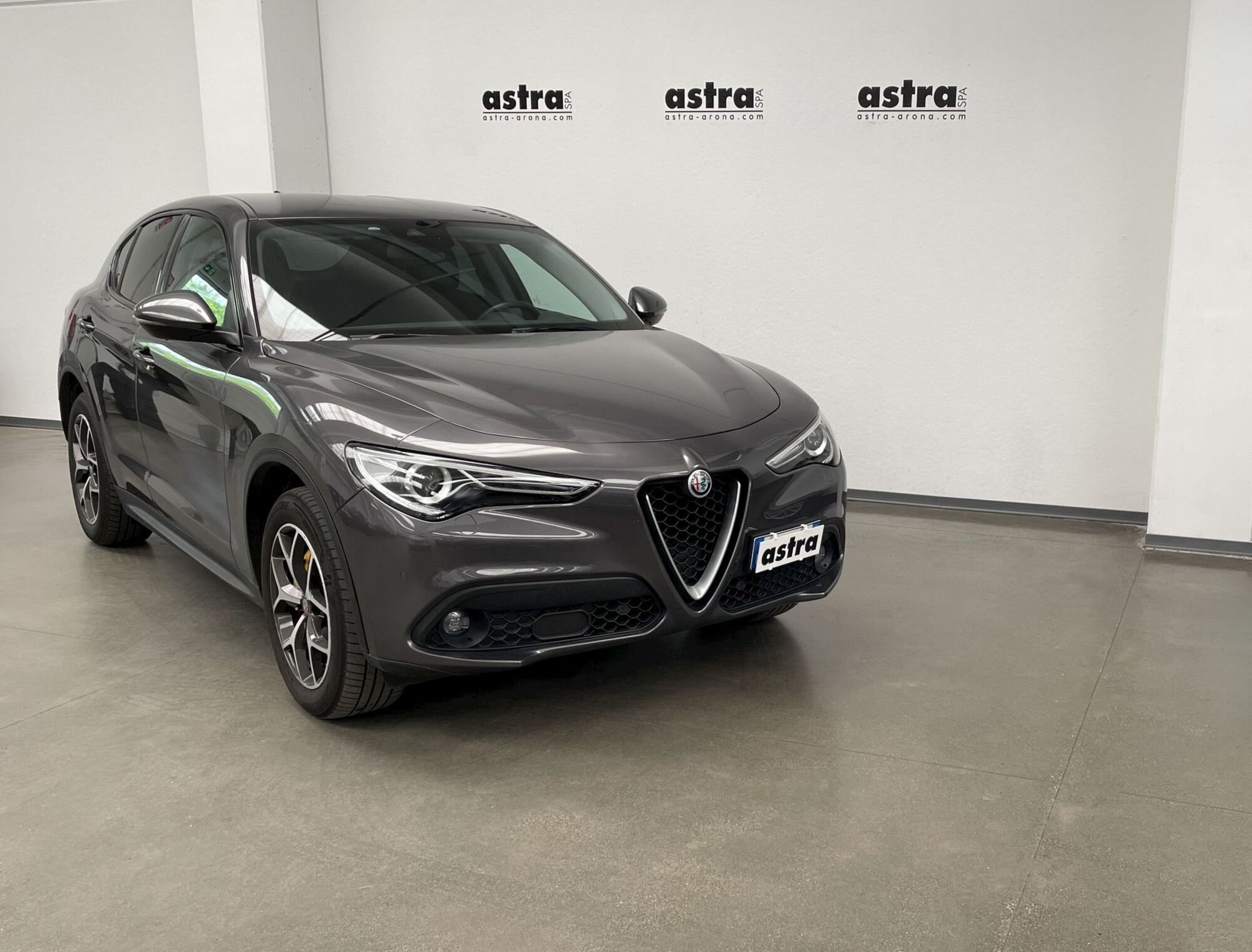 Alfa Romeo Stelvio Stelvio 2.2 Turbodiesel 210 CV AT8 Q4 Executive  del 2020 usata a Arona