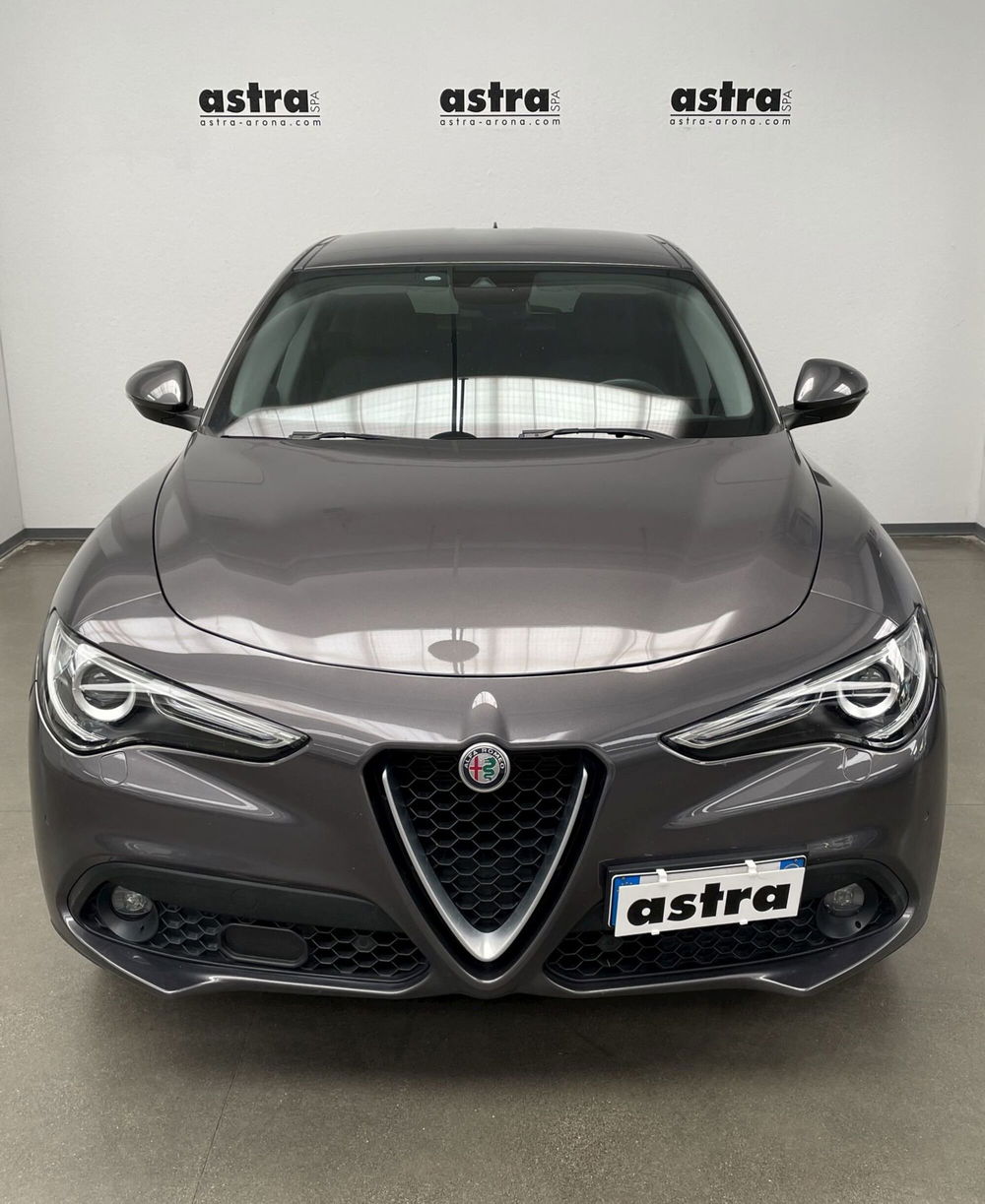 Alfa Romeo Stelvio Stelvio 2.2 Turbodiesel 210 CV AT8 Q4 Executive  del 2020 usata a Arona (2)