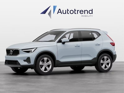 Volvo XC40 B3 automatico Core  nuova a Bari