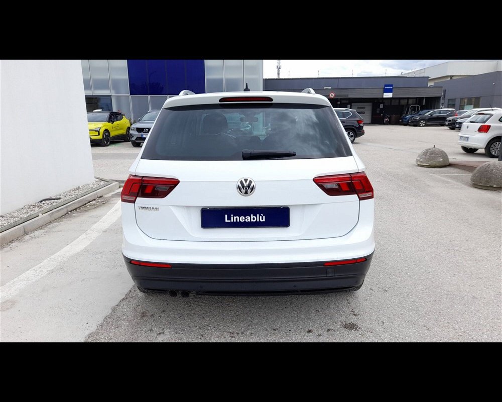 Volkswagen Tiguan 2.0 TDI SCR DSG Sport BlueMotion Technology  del 2019 usata a Ravenna (5)