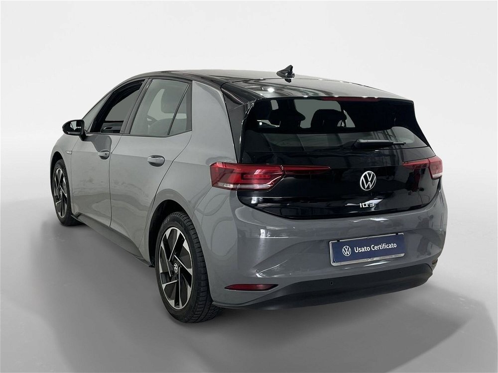 Volkswagen ID.3 Pro Performance  del 2021 usata a Massa (3)