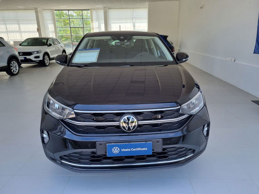 Volkswagen Taigo nuova a Potenza (3)