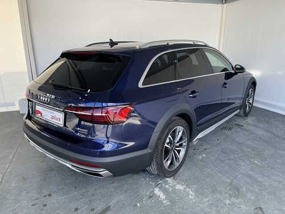 Audi A4 Allroad Allroad 45 2.0 tfsi mhev Identity Contrast 265cv quattro s-tronic del 2023 usata a Lucca (2)