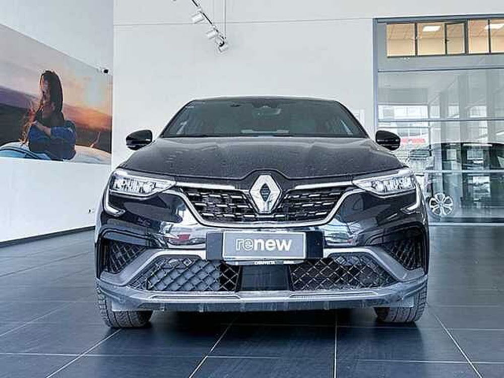 Renault Arkana E-Tech 145 CV R.S. Line  del 2021 usata a Rende (3)