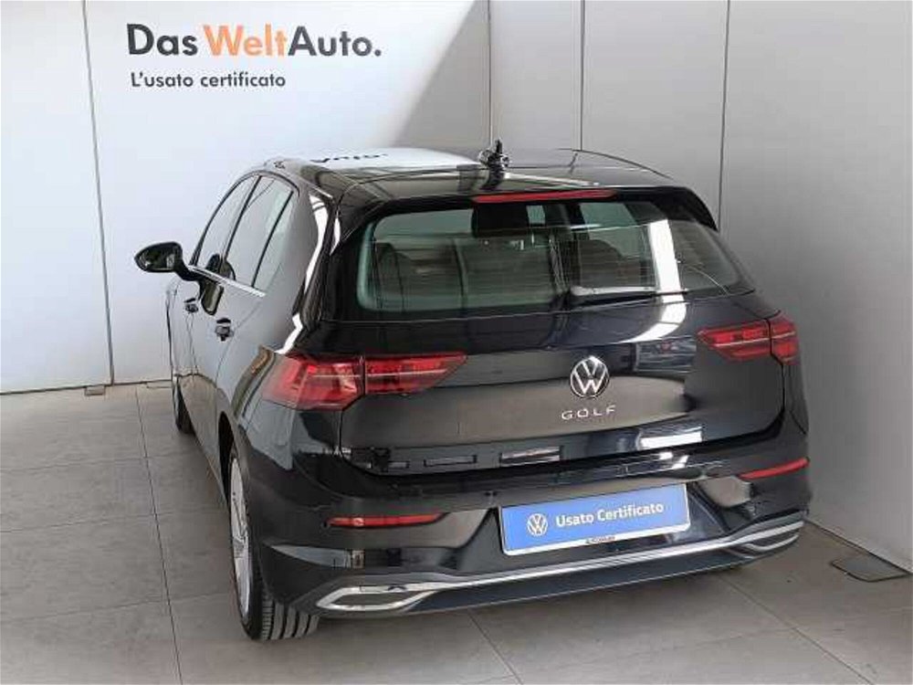 Volkswagen Golf 2.0 tdi Style 150cv dsg del 2020 usata a Brivio (4)