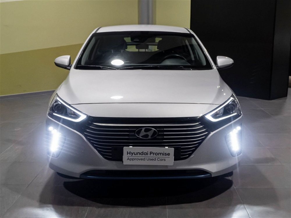 Hyundai Ioniq Hybrid DCT Style  del 2016 usata a Ancona (2)
