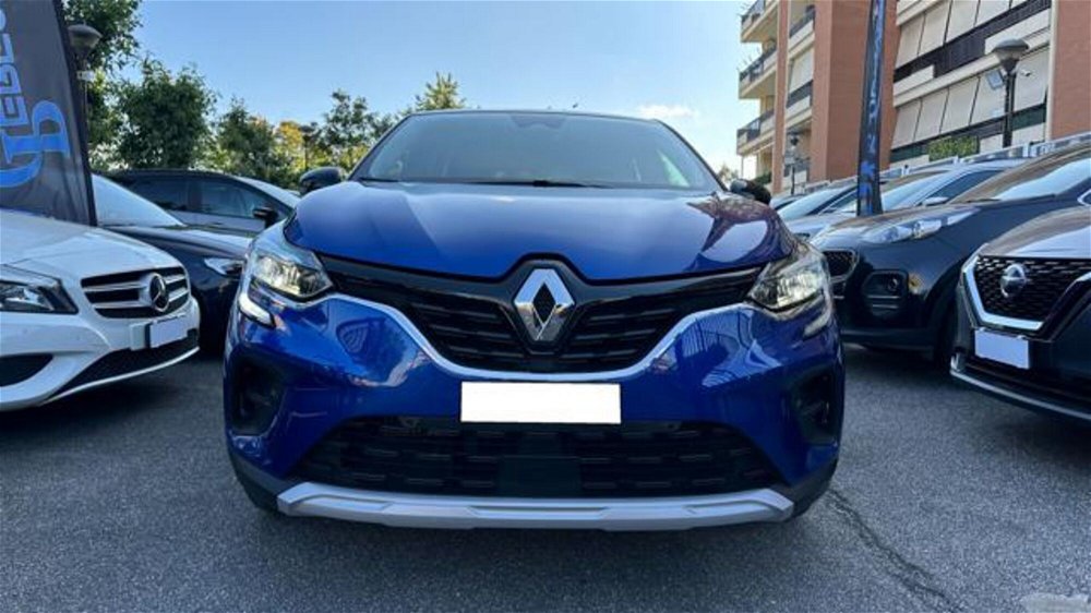 Renault Captur TCe 90 CV Life del 2022 usata a Roma (3)
