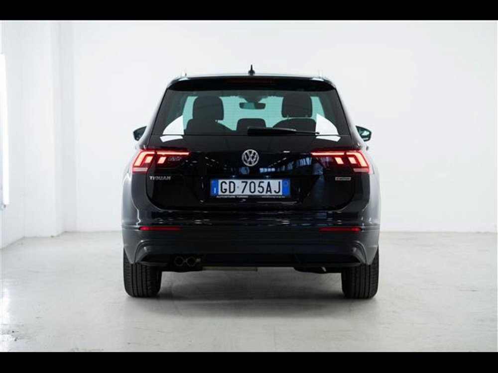 Volkswagen Tiguan 2.0 TDI 150CV 4MOTION DSG Sport & Style BMT del 2020 usata a Torino (4)