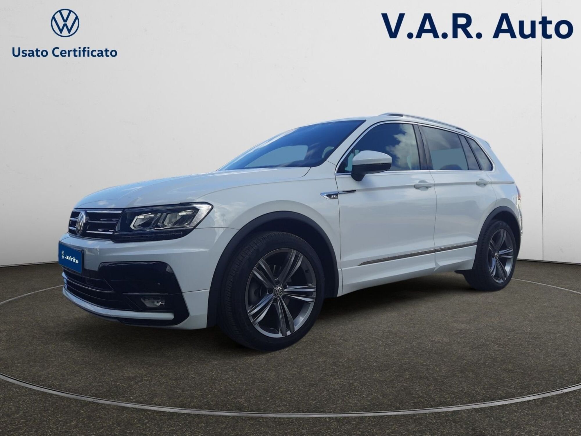 Volkswagen Tiguan 2.0 TDI SCR Sport BlueMotion Technology  del 2019 usata a Imola