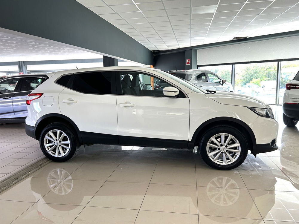 Nissan Qashqai 1.2 DIG-T Acenta  del 2016 usata a Ferrara (4)