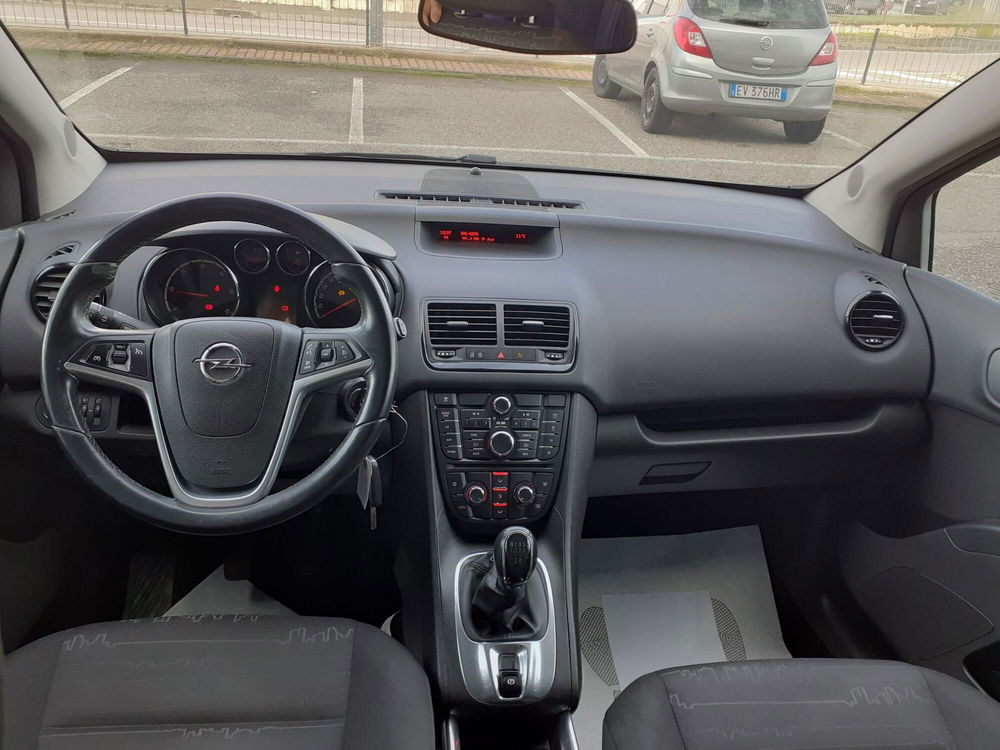 Opel Meriva usata a Piacenza (9)