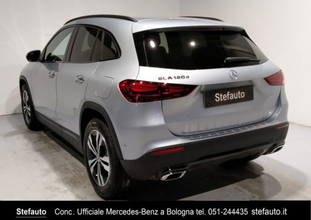 Mercedes-Benz GLA SUV nuova a Bologna (5)