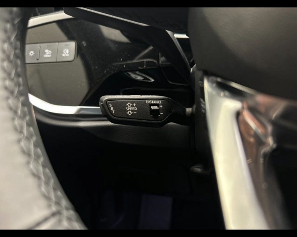 Audi Q3 Sportback Sportback 35 1.5 tfsi Identity Black s-tronic nuova a Conegliano (5)