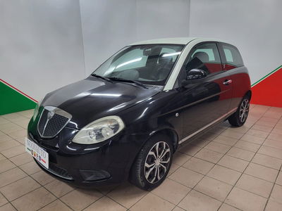 Lancia Ypsilon 1.2 69 CV Unyca del 2011 usata a Terranuova Bracciolini