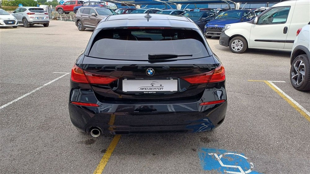 BMW Serie 1 118i 5p. Luxury  del 2020 usata a Veggiano (4)