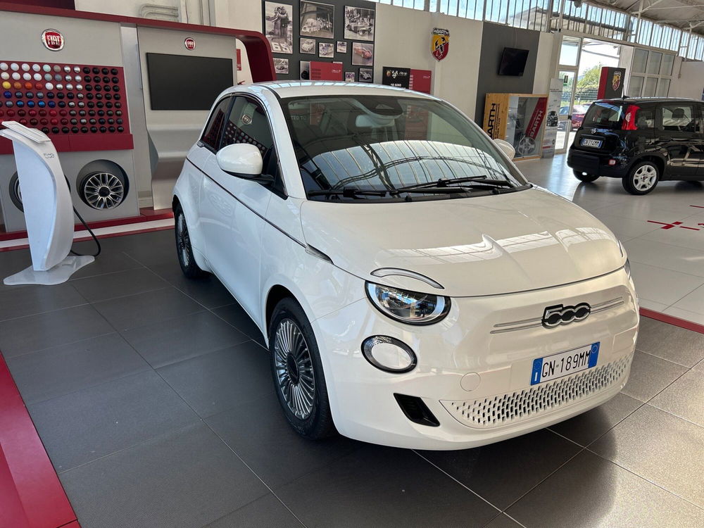 Fiat 500e usata a Frosinone (13)