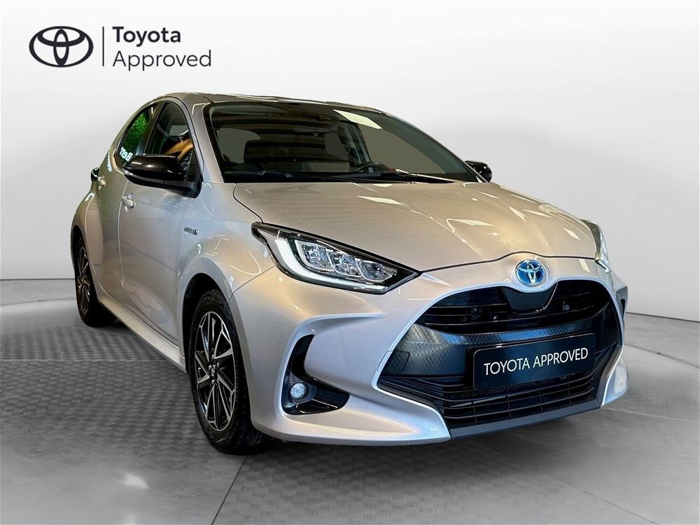 Toyota Yaris 1.5 Hybrid 5 porte Trend del 2020 usata a Catanzaro (3)