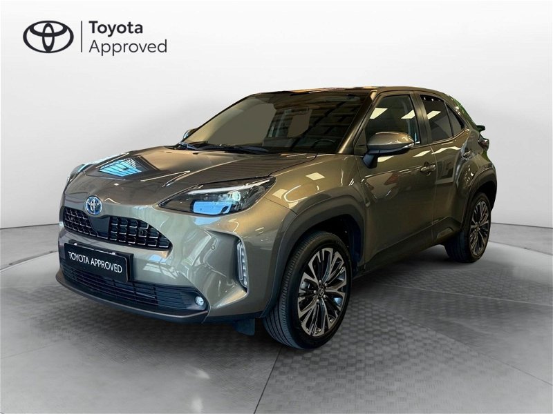 Toyota Yaris Cross 1.5 Hybrid 5p. E-CVT Lounge del 2022 usata a Catanzaro