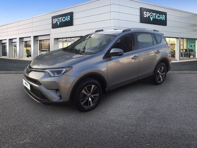 Toyota Rav4 D-4D 2WD Lounge  del 2018 usata a Giulianova