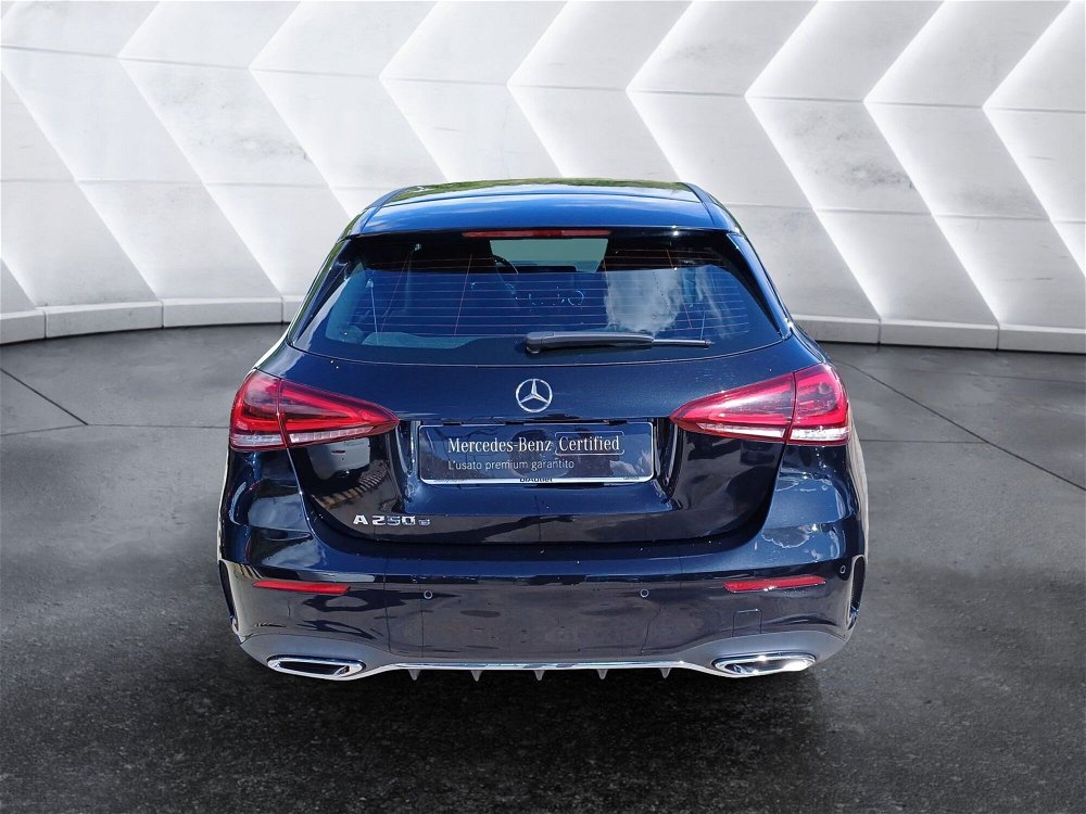 Mercedes-Benz Classe A 250 e phev AMG Line Premium Plus auto del 2021 usata (3)