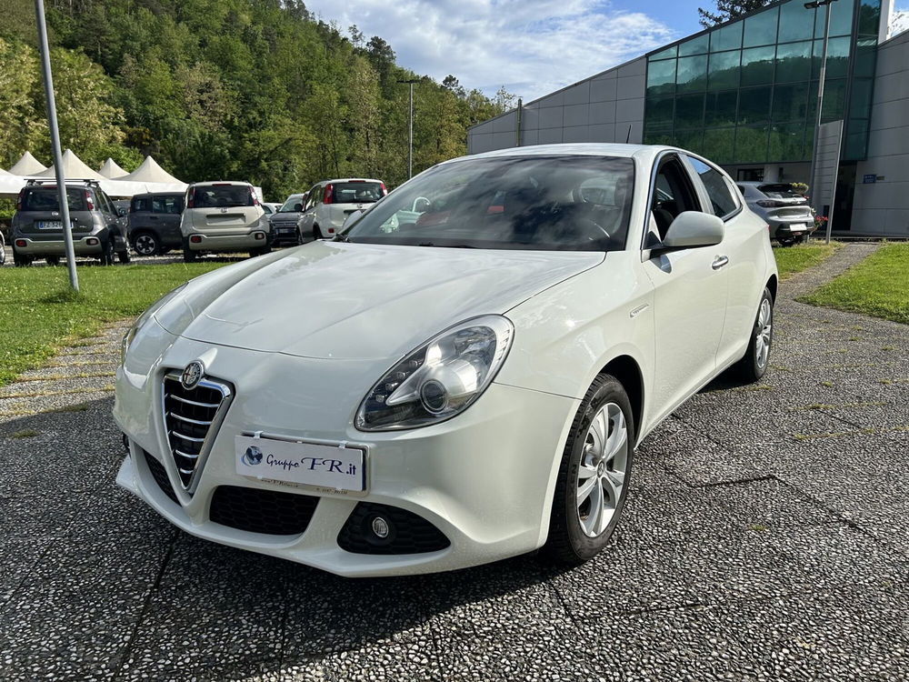 Alfa Romeo Giulietta 1.4 Turbo 120 CV Distinctive  del 2011 usata a La Spezia (3)