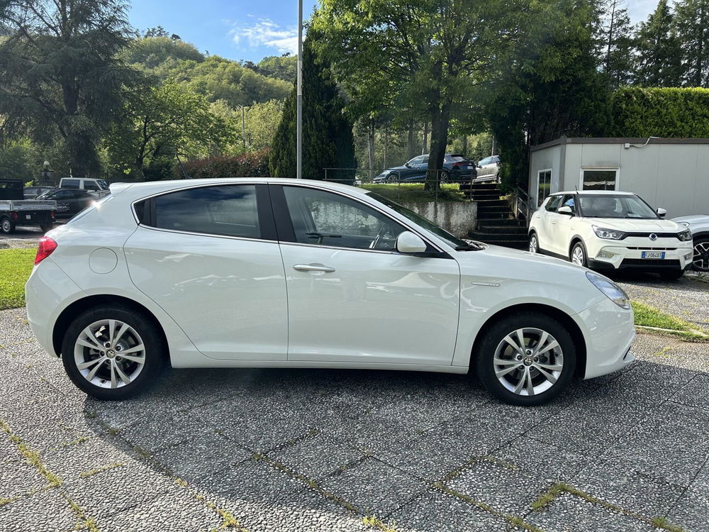 Alfa Romeo Giulietta usata a La Spezia (8)