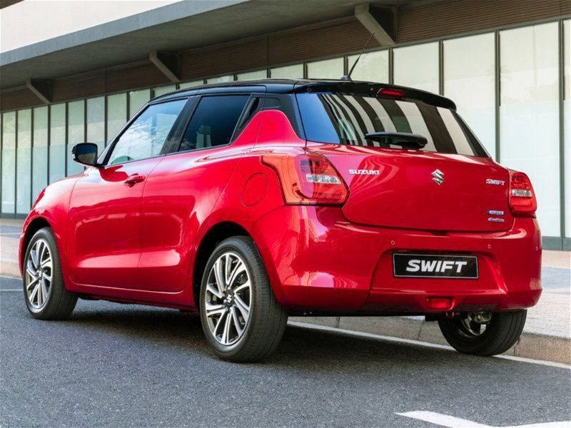 Suzuki Swift 1.2 Hybrid CVT Top nuova a Tortona