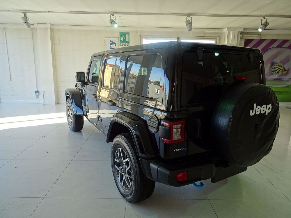 Jeep Wrangler Unlimited 2.0 PHEV ATX 4xe Sahara  nuova a Lucca (3)