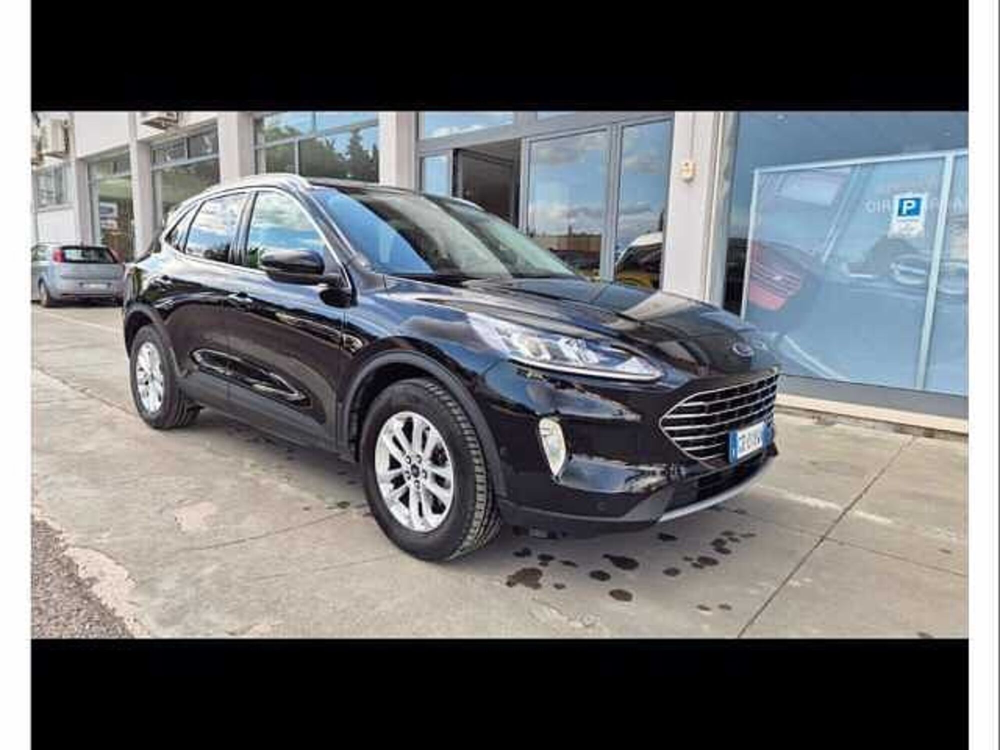 Ford Kuga 1.5 EcoBlue 120 CV 2WD Titanium  del 2021 usata a Gualdo Tadino