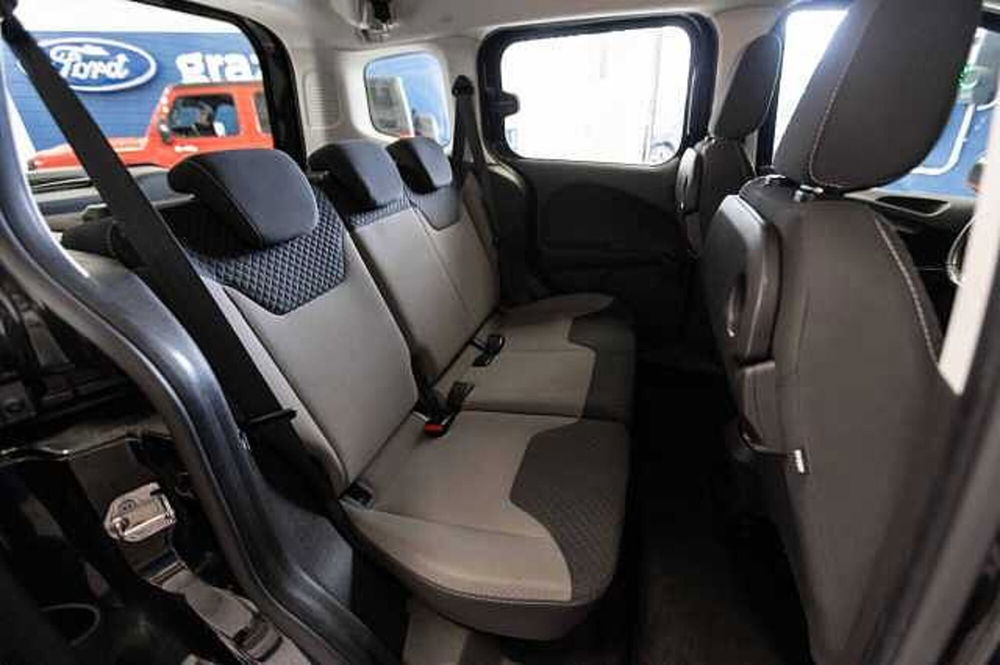 Ford Tourneo Courier usata a Treviso (16)