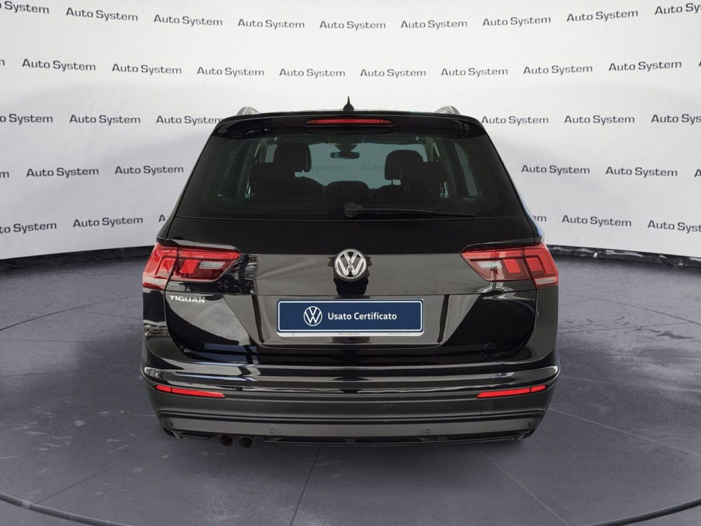 Volkswagen Tiguan 2.0 TDI SCR DSG Business BlueMotion Technology  del 2020 usata a Palermo (4)