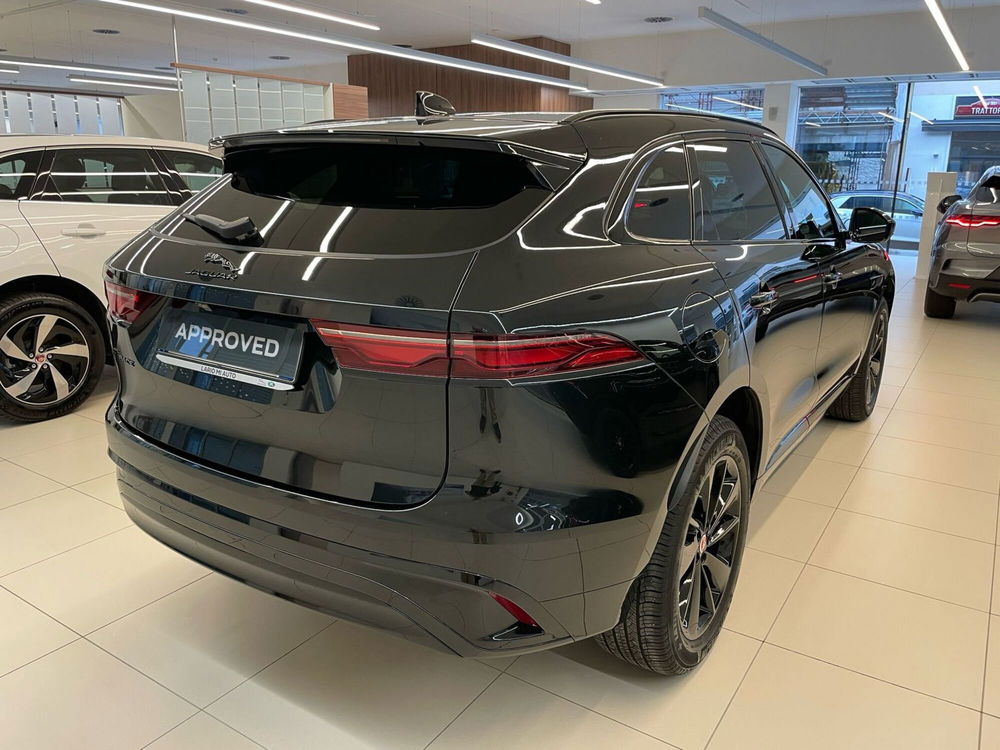 Jaguar F-Pace usata a Milano (2)