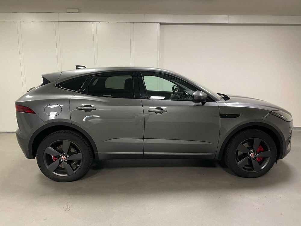 Jaguar E-Pace usata a Milano (6)