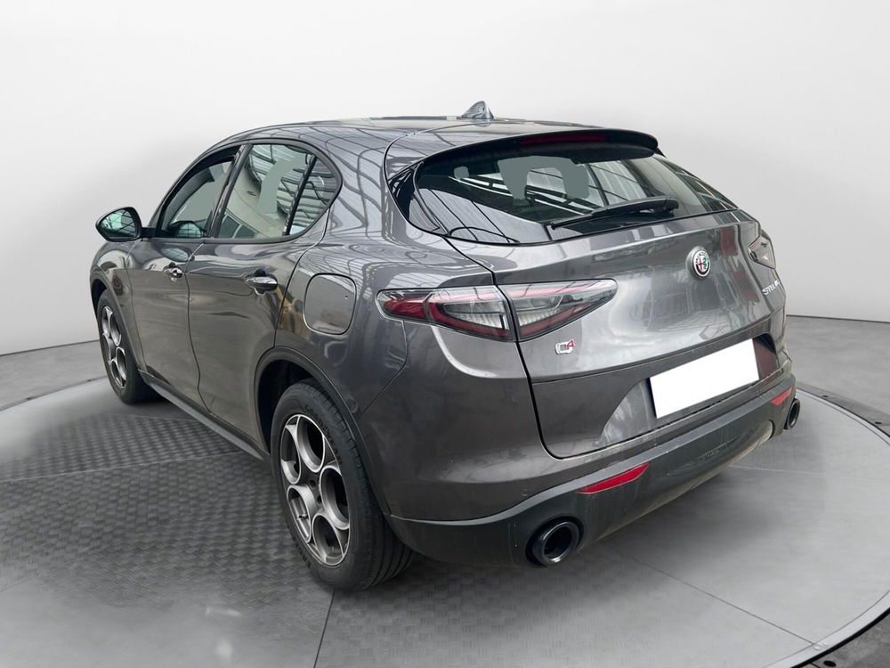 Alfa Romeo Stelvio Stelvio 2.2 t Veloce Q4 210cv auto del 2023 usata a Paderno Dugnano (3)