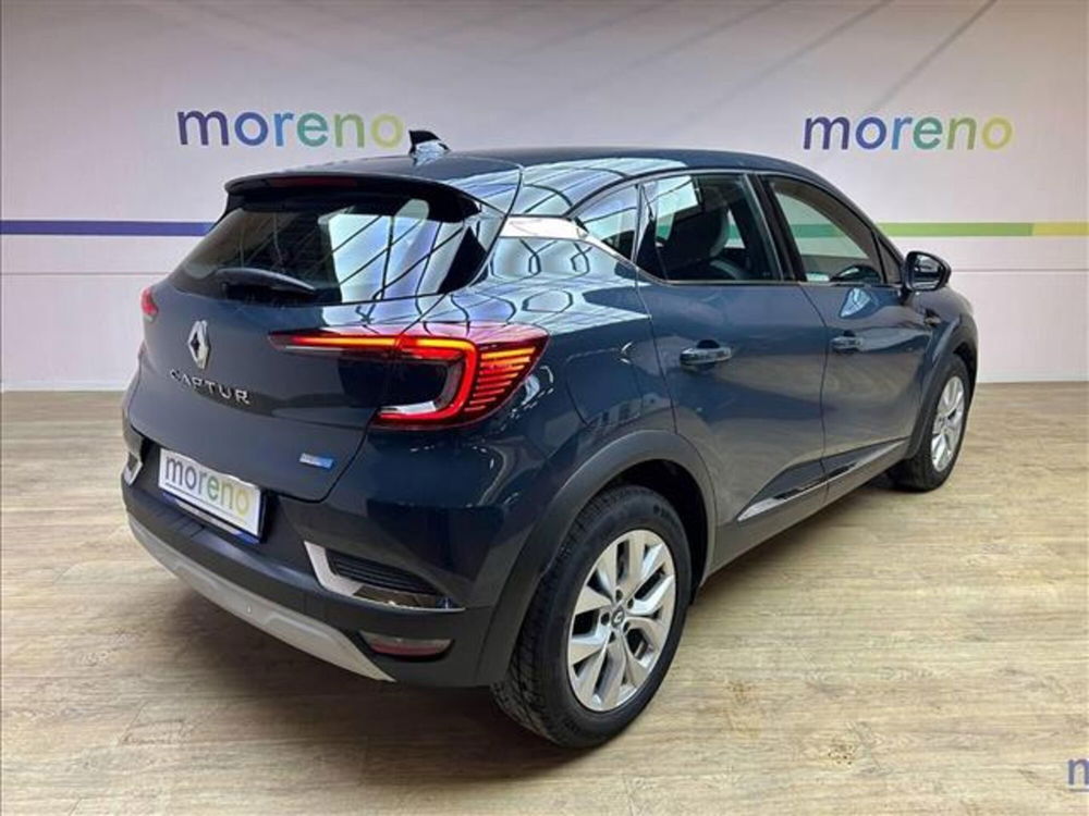 Renault Captur Plug-in Hybrid E-Tech 160 CV Intens  del 2020 usata a Bologna (2)