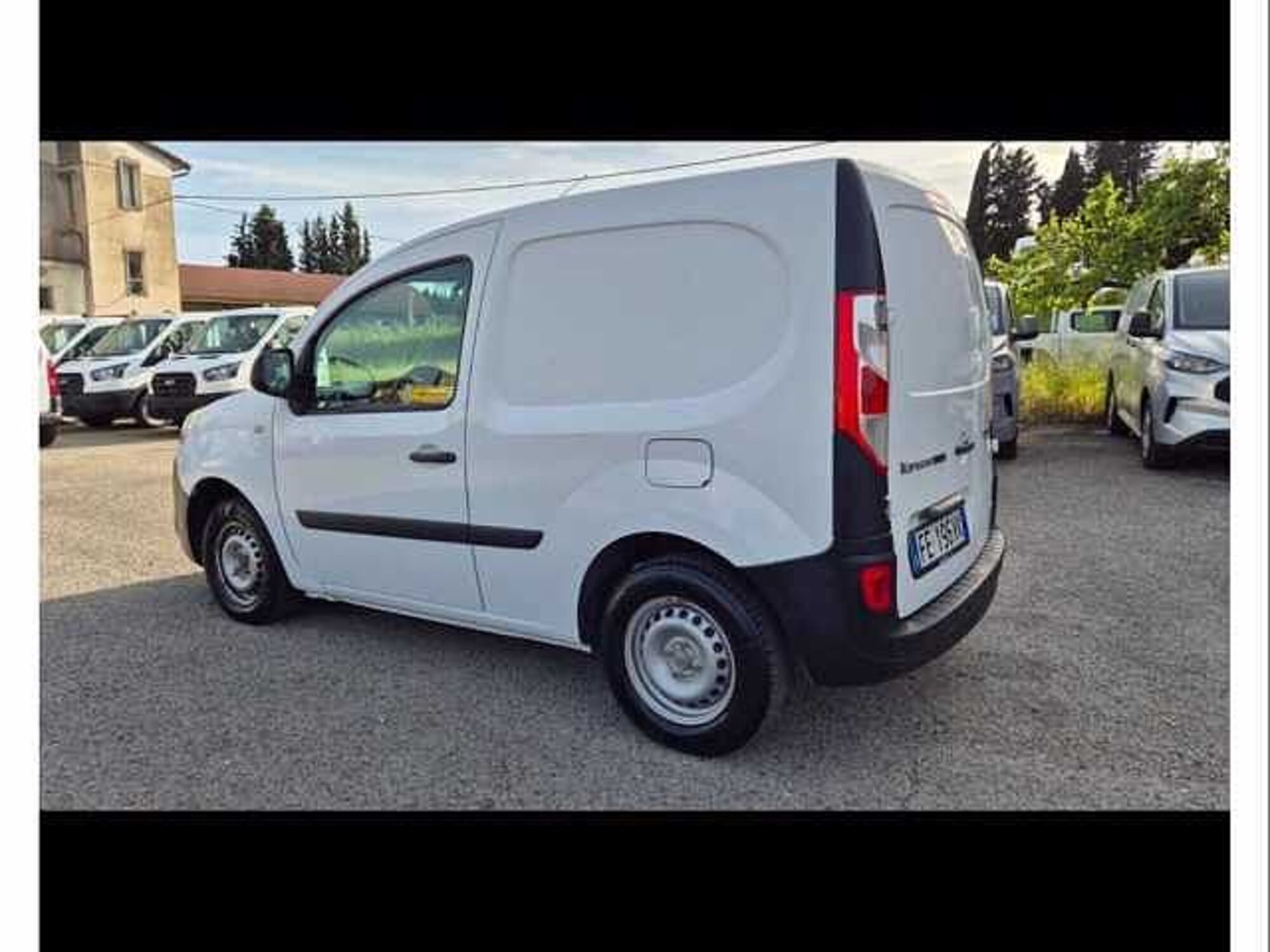 Renault Kangoo 1.5 dCi 75CV S&amp;S 4p. Express Energy Ice del 2016 usata a Gualdo Tadino