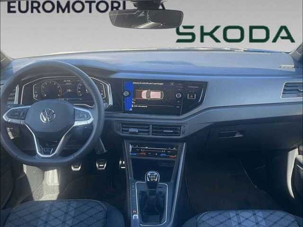 Volkswagen Taigo nuova a Siena (7)