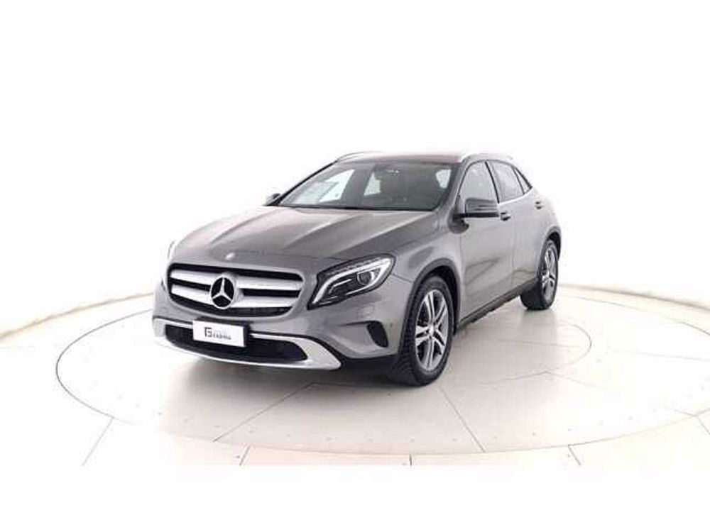 Mercedes-Benz GLA SUV 220 CDI Automatic 4Matic Executive del 2014 usata a Pozzuoli