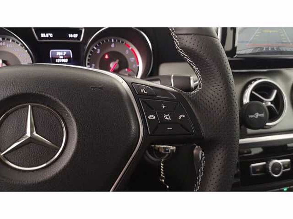 Mercedes-Benz GLA SUV usata a Napoli (19)