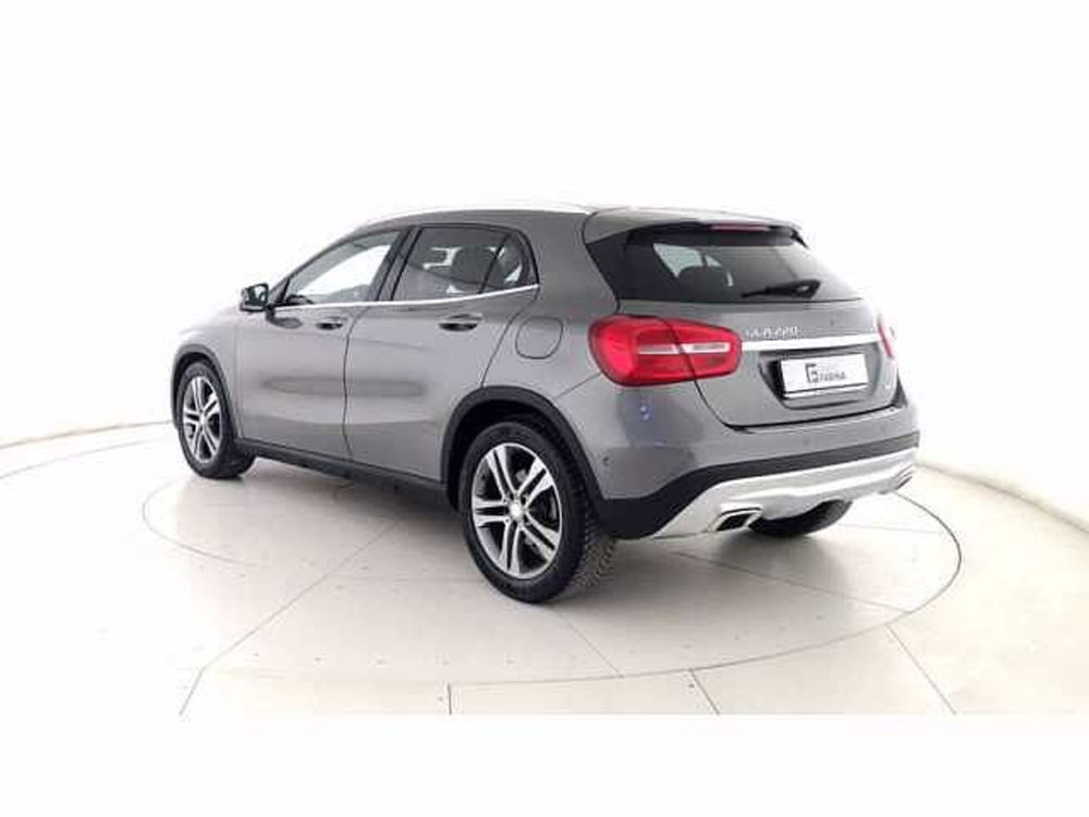 Mercedes-Benz GLA SUV usata a Napoli (5)