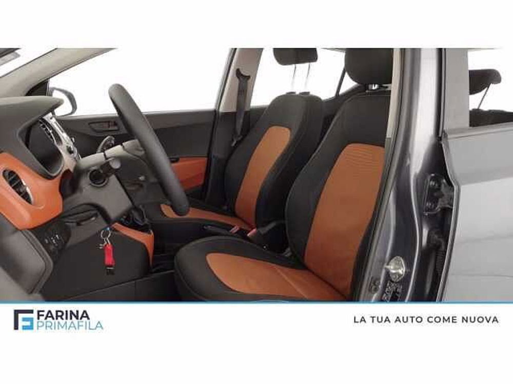 Hyundai i10 usata a Napoli (9)