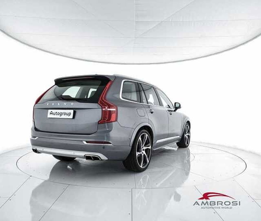 Volvo XC90 D5 AWD Geartronic Inscription  del 2016 usata a Corciano (3)