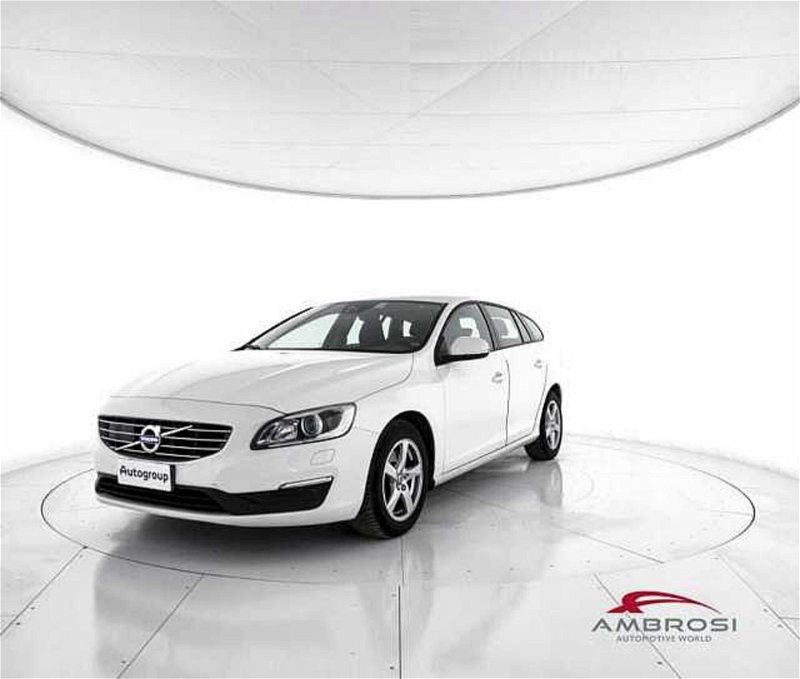 Volvo V60 D2 Geartronic Business N1  del 2017 usata a Corciano