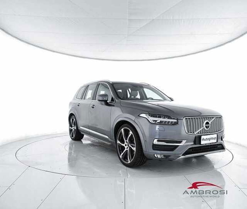 Volvo XC90 D5 AWD Geartronic Inscription  del 2016 usata a Viterbo (2)