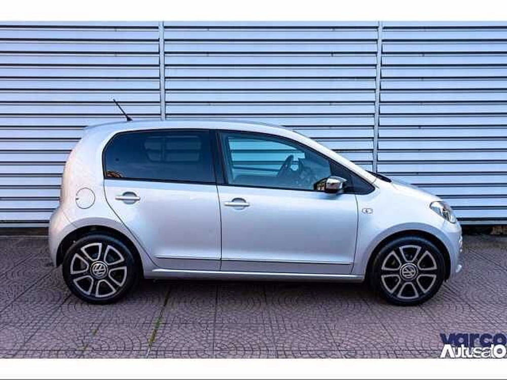 Volkswagen up! usata a Milano (6)