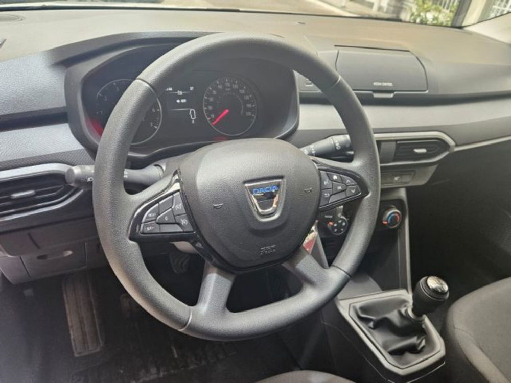 Dacia Sandero usata a Napoli (19)