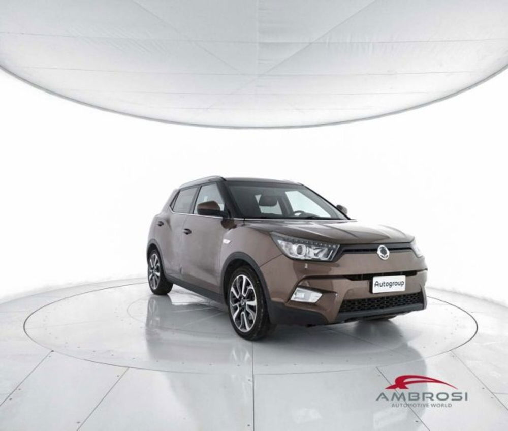 Ssangyong Tivoli 1.6 2WD Be  del 2015 usata a Corciano (2)