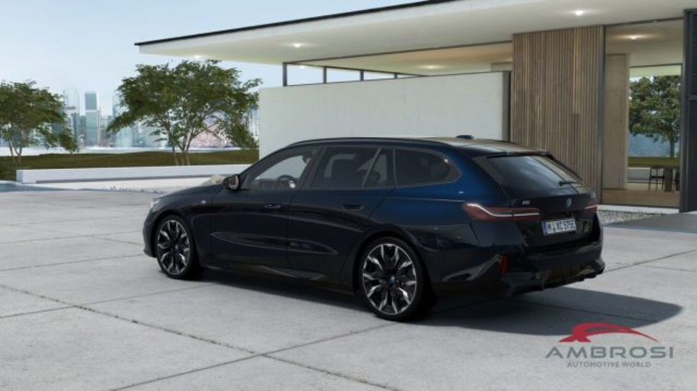 BMW i5 Touring i5  edrive40 nuova a Corciano (2)