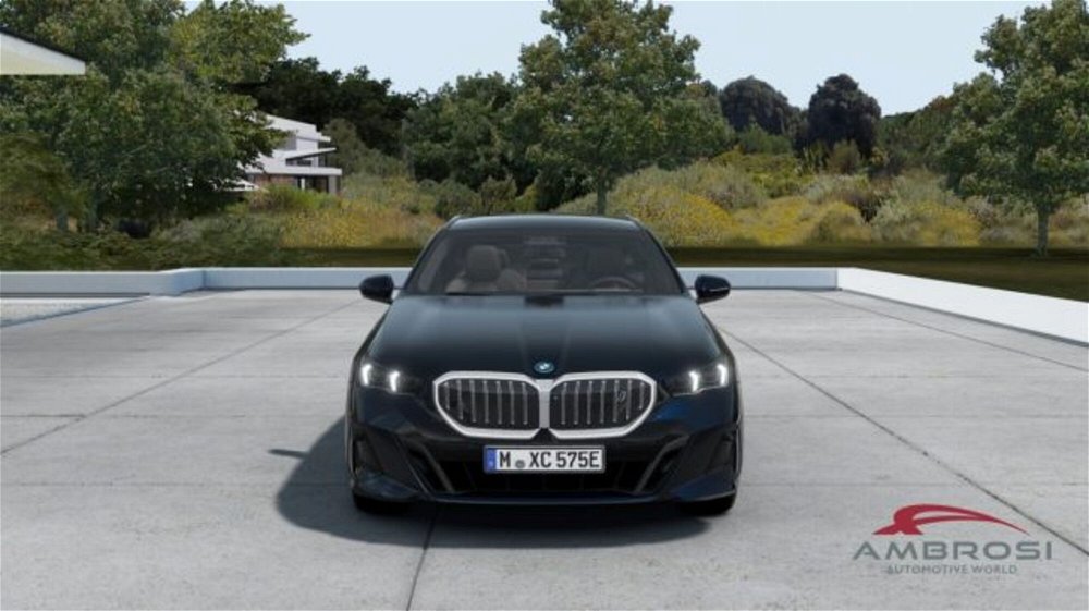 BMW i5 Touring i5  edrive40 Msport Edition nuova a Corciano (4)