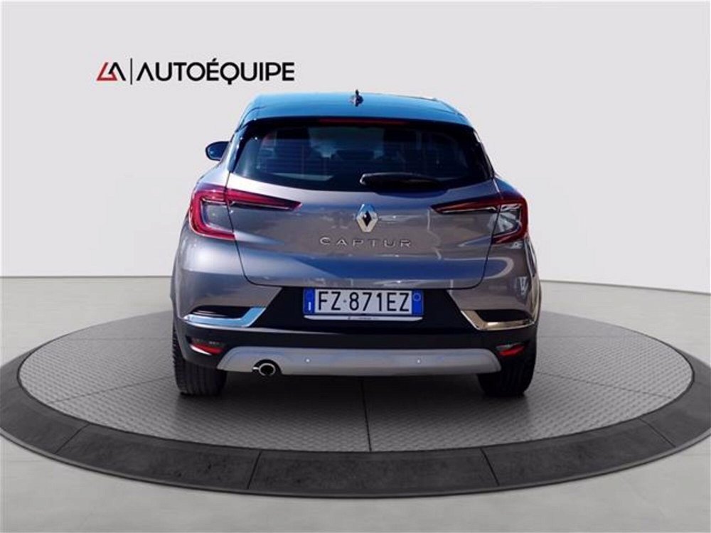 Renault Captur Blue dCi 95 CV Intens  del 2020 usata a Roma (4)